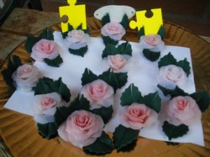 rose in fimo segnaposto o portafoto